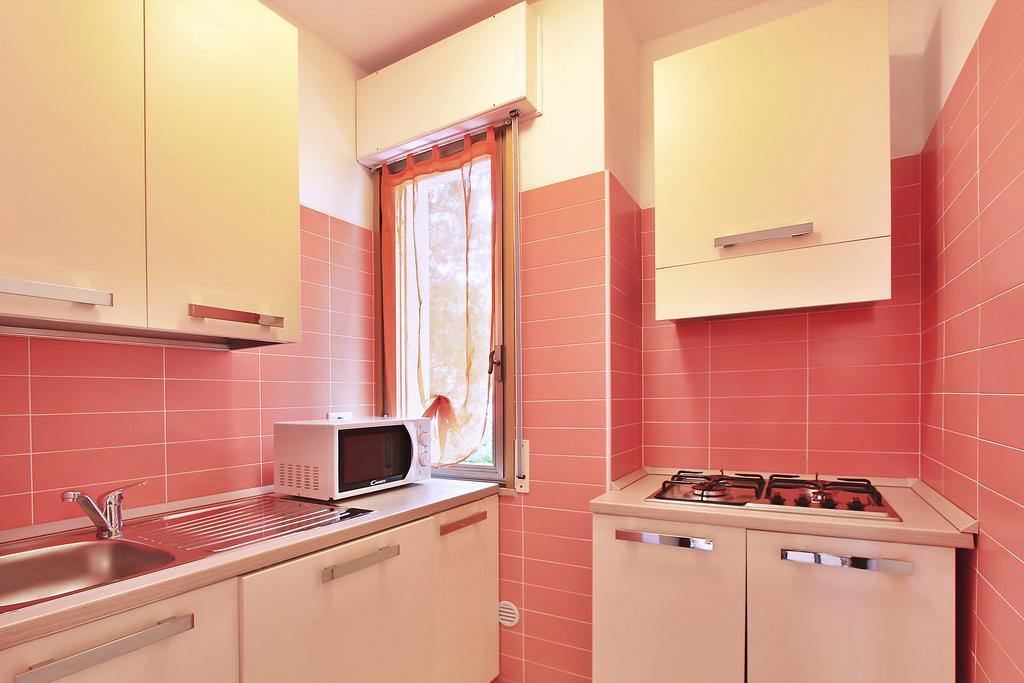Ferienwohnung Residenza Ibsen Lignano Sabbiadoro Zimmer foto